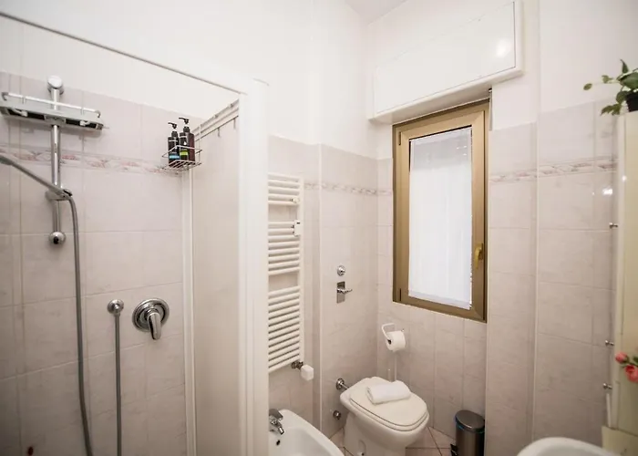 Metro 4 - Grazioso Bilocale Accogliente Apartment *