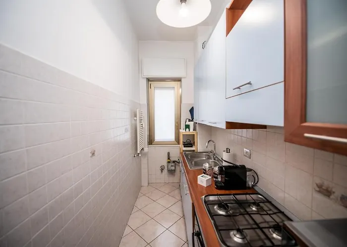 Apartment Metro 4 - Grazioso Bilocale Accogliente *