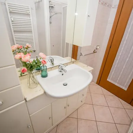 Metro 4 - Grazioso Bilocale Accogliente Apartman Milánó