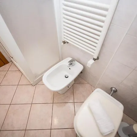 Apartman Metro 4 - Grazioso Bilocale Accogliente Milánó