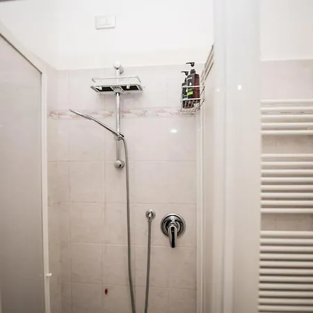 Apartman Metro 4 - Grazioso Bilocale Accogliente *