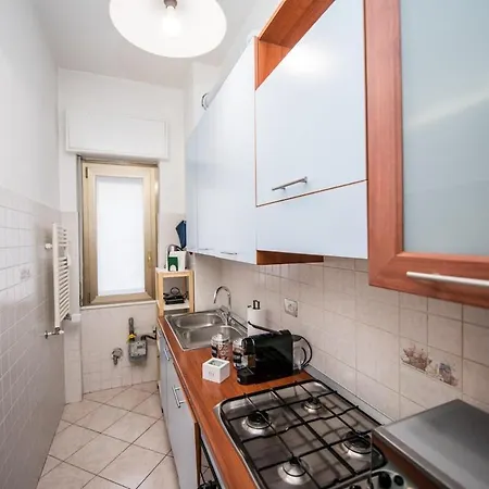 Metro 4 - Grazioso Bilocale Accogliente Apartman Milánó